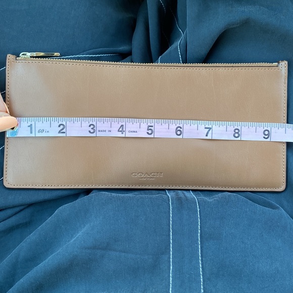 Brown designer zip wallet - Picture 5 of 6